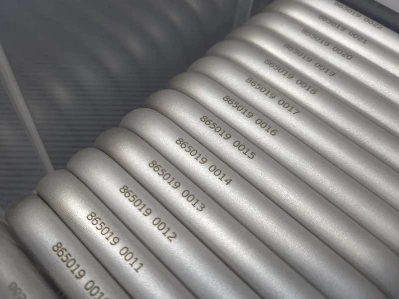 Aluminiumrohre mit fortlaufenden Seriennummern 865019 0010 bis 0022